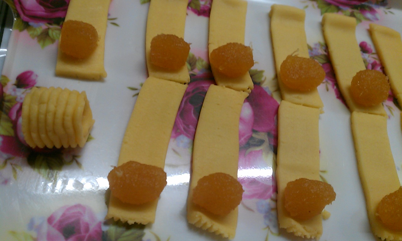 Amanicintaku: Kuih Tart Gulung Nenas