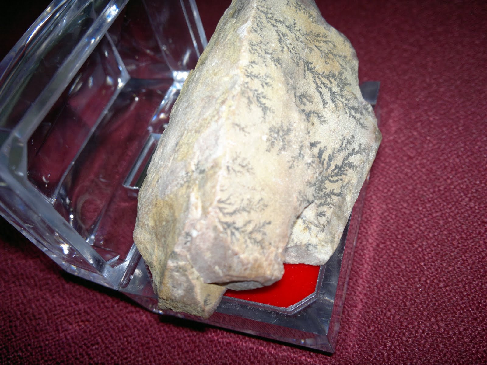 Batu Delima Zamrud: Batu Dari Gunung Tursina - Tanda 