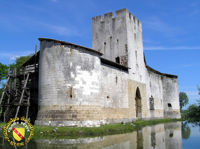 VAUCOULEURS (55) - La Maison-forte de Gombervaux