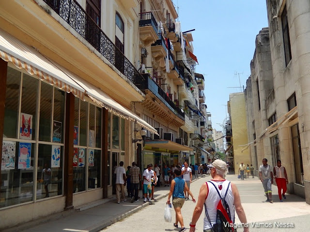 Calle Obispo, centro de Havana, Cuba