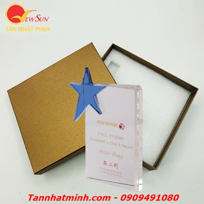 Đặt Sản Xuất Bảng Vinh Danh