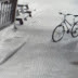 Imagens de CCTV mostra bicicleta supostamente ‘assombrada’ se movendo sozinha.