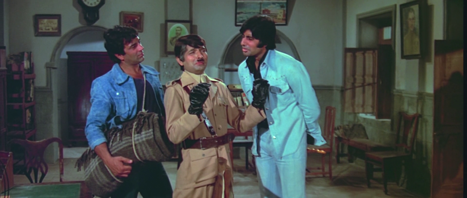 Download Sholay (1975) Full Movie Hindi HQ 1080p BluRay ESubs