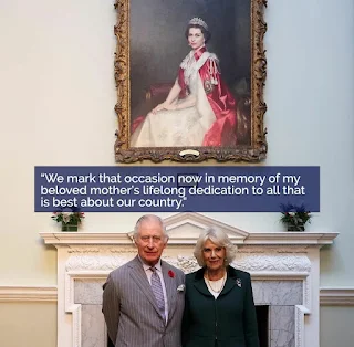 King Charles III unveils Queen Elizabeth II statue