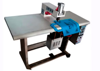 Side sealing machine