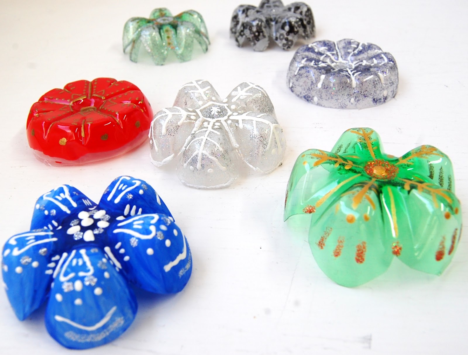  Plastic  Bottle  Snowflakes DIY Handmade Christmas  