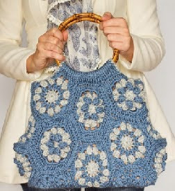 http://translate.googleusercontent.com/translate_c?depth=1&hl=es&prev=search&rurl=translate.google.es&sl=en&u=http://www.hopefulhoney.com/2015/04/dahlia-hexagon-handbag-crochet-pattern.html&usg=ALkJrhiUIDm1-7CPzS6GGV808KxCYgnU-Q