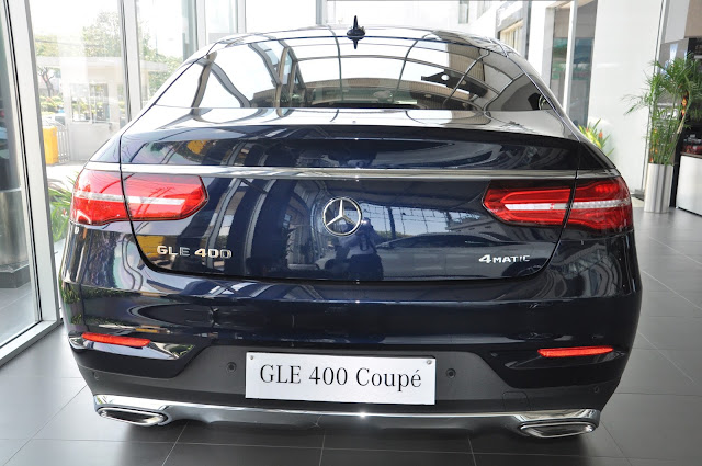 Mercedes GLE 400 4MATIC Coupe sử dụng Đèn xe công nghệ Led, ống xả kép