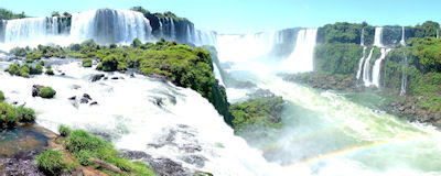 Cascadas Iguazú en Brasil para monitores duales 2560x1024