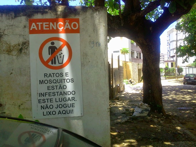 Lixo na rua: O problema continua em vários pontos do Rio Vermelho