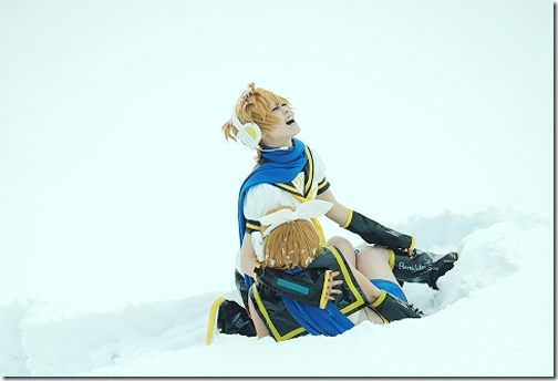 vocaloid 2 cosplay - kagamine len and rin 2