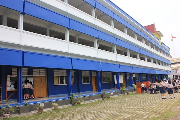 Profil Sekolah Kalam Kudus Pekanbaru : Asda Tenayan Raya Mahasiswa Yang Sedang Kuliah Dan Seorang Guru Bahasa Mandarin Di Sekolah Kristen Kalam Kudus / Sekolah kristen kalam kudus (skkk) adalah sebuah jaringan sekolah kristen di indonesia yang berada di bawah naungan yayasan kristen kalam kudus dan masih berafiliasi dengan gereja kristen kalam kudus dan sekolah alkitab asia tenggara.