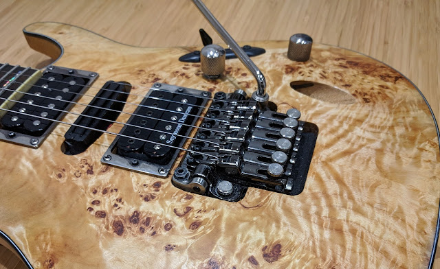 Rodzaje mostków gitarowych, Most typu Floyd Rose