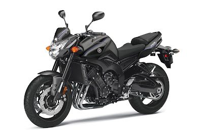 2013-Yamaha-FZ8-1