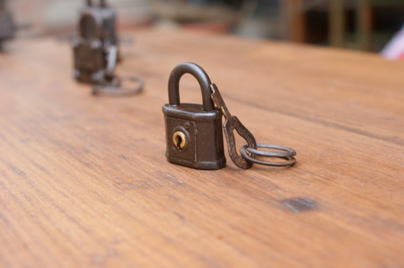 Barang Antik Gembok  Antik Kecil  Small Antique Padlock