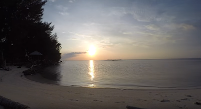 sunset di pantai karimun jawa