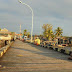 Senja di Pelabuhan Feri, Agats