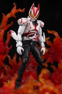 REVIEW SHFiguarts Kamen Rider GeAts: Boost Form Mark III, Bandai