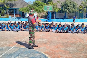 Bentuk Sikap Mental dan Karakter, Prajurit TNI di Giritontro Beri Pelatihan PBB dan Kesemaptaan Pelajar SMKN 1 Kelautan