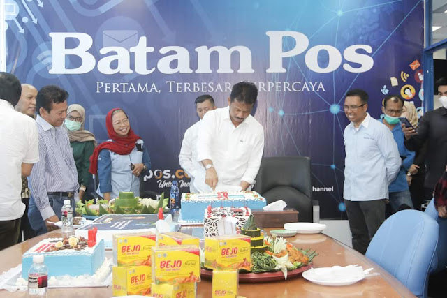 Hadiri Perayaan HUT ke 24 Batam Pos, Rudi Harapkan Kerjasama Tetap Terjalin