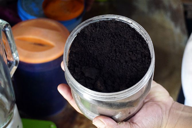 Bubuk kopi lelet khas Rembang menjadi andalan di Nobon Coffee