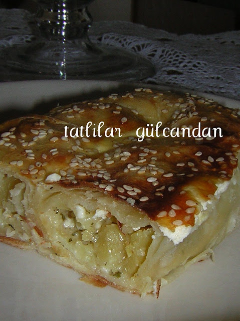 patatesli el acmasi borek 1