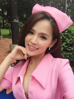Thân hình gợi cảm của hot girl Mỳ gõ Huyền Trang trên Facbook