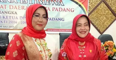 Ukir Sejarah, Elly Thrisyanti Wanita Pertama Jabat Ketua DPRD Kota Padang