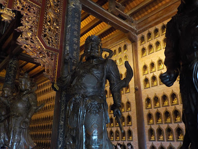 バイディン寺（Bai Dinh Pagoda）の仏像