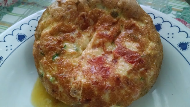 FOTO LouMach - Omelete com arroz de brócolis