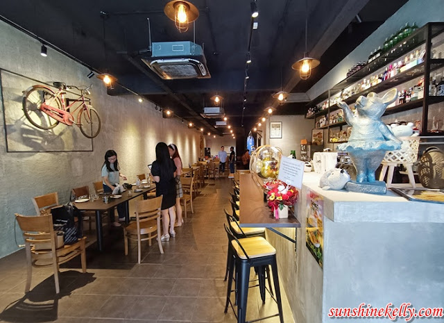 Finland Artic Blue Gin, The VEE by TeoChiew Review Private Kitchen in Sri Petaling, The VEE by TeoChiew, TeoChew Food, Sri Petaling Food Review, Food