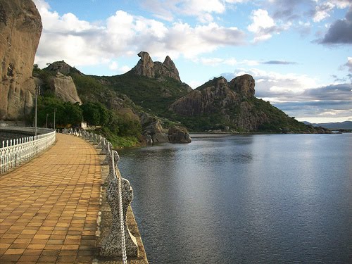 Você conhece a terra da pedra da “Galinha Choca”?!