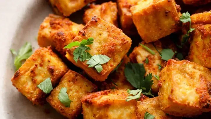 Tofu crocante na airfryer: uma delícia vegetariana com textura perfeita