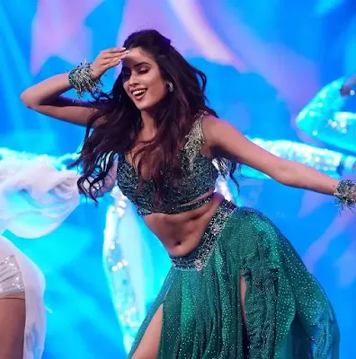 janhvi kapoor