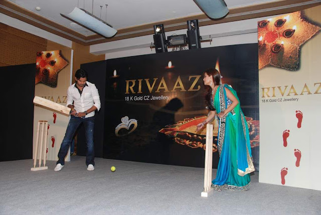 Riya Sen Promotes Gitanjalis Rivaaz Collection Gallery Pics