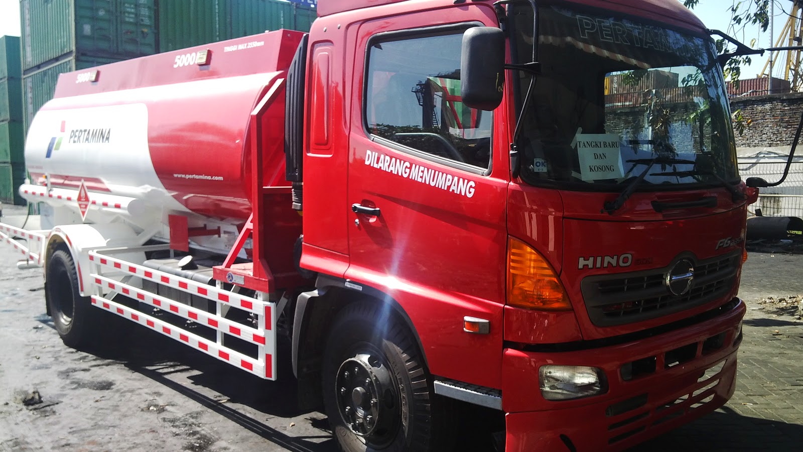 Karoseri Tangki Pertamina Hino Ranger