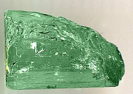 Đá Emerald thô