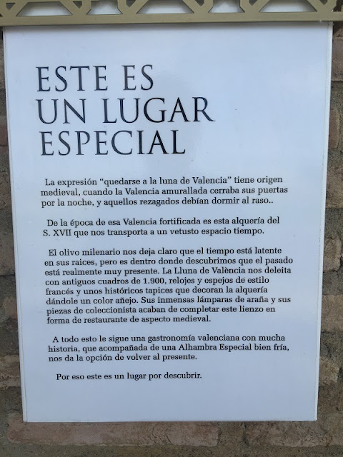 ¿Sabes qué significa "quedarse a la luna de Valencia"?