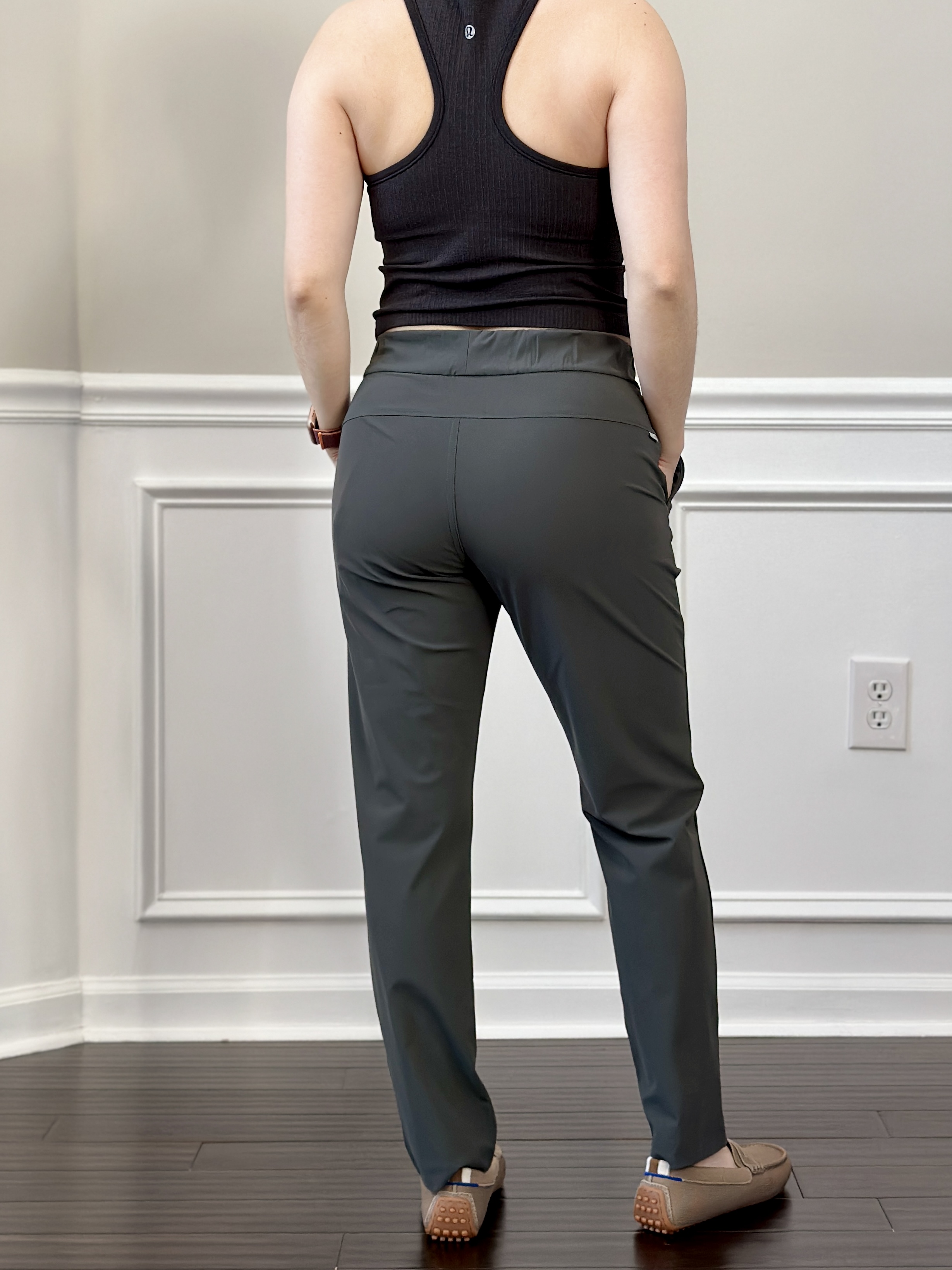 Fit Review Friday! Vuori Miles Ankle Pant and Halo Straight Leg Pant