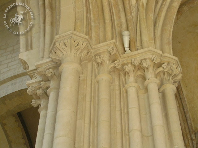 CAEN (14) - Abbaye aux Dames (Intérieur)