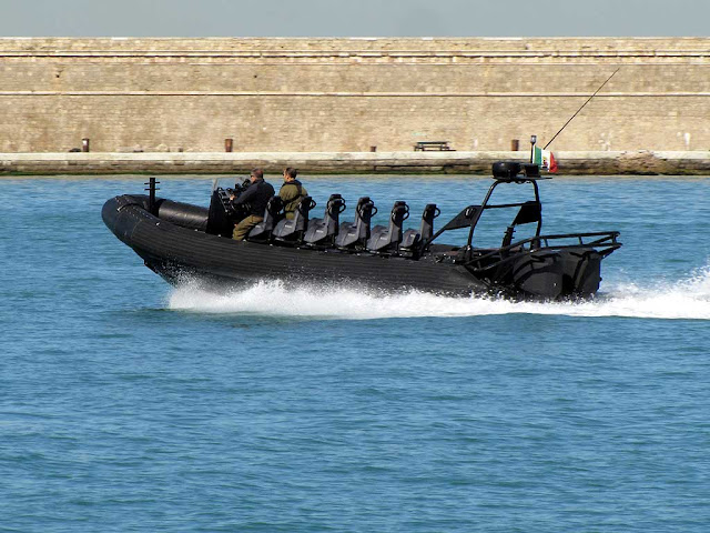 Zodiac Hurricane RIB, GIS Carabinieri, porto di Livorno