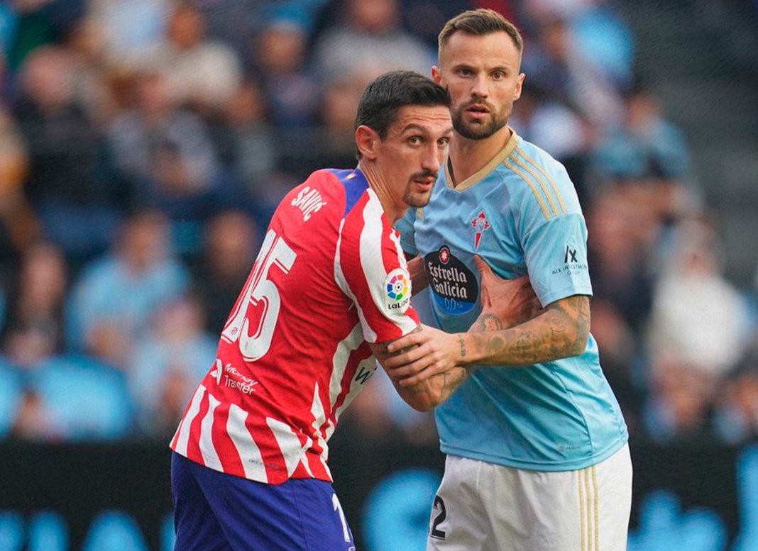 MERCADO DE FICHAJES CELTA DE VIGO: Javier Manquillo ya viste de celeste: el  Celta hace oficial su fichaje