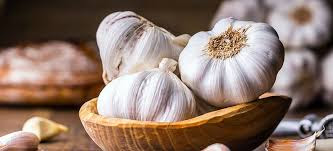 खाली पेट ही क्यों खाएं लहसुन || Garlic Benefits for Health in Hindi