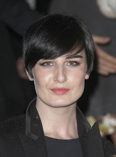 Mod Bob Hairstyle - Girls Bob Haircut Hairstyle Ideas for 2012