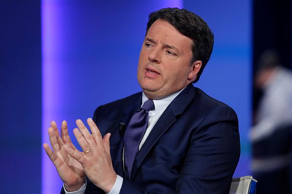 Renzi: "Si sta creando un clima infame in questo Paese, che deriva dal linguaggio"