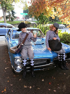 Newsboys deliver the news of Danny & Daria's Wedding - Ceremony officiated by Kent Buttars, Seattle Wedding Officiant