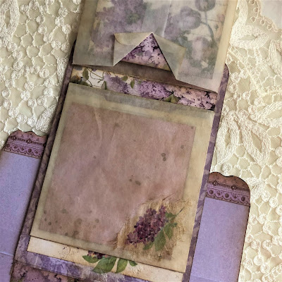 Sara Emily Barker https://sarascloset1.blogspot.com/2019/05/mini-album-tour-featuring-stamperia.html Stamperia Lilac Flowers Tim Holtz Entomology Lace Baseboard Frames Mini Album Tour 25