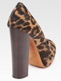 petisca-linea-b-by-brian-atwood-tacco