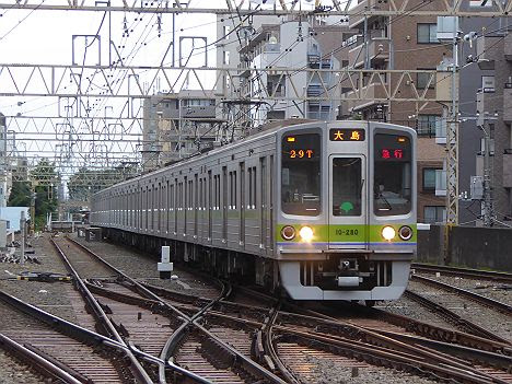 京王電鉄　都営新宿線直通　急行　大島行き3　都営10-000形220F・230F(2016.9消滅)