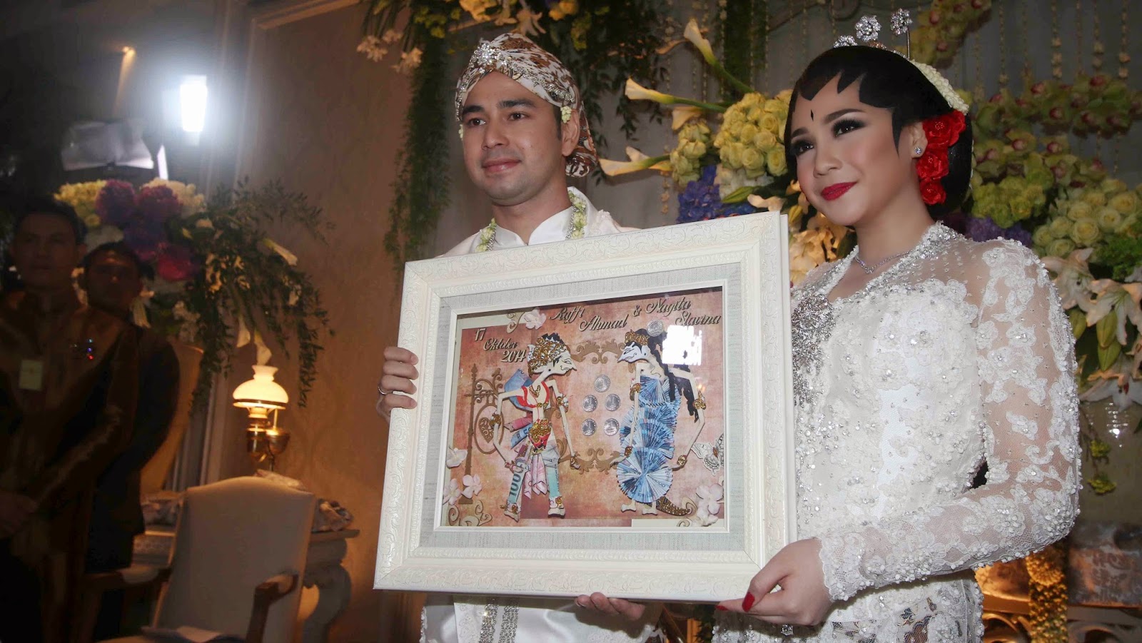Foto Pernikahan Raffi Ahmad dan Nagita Slavina GIGI dapat hadiah Mobil